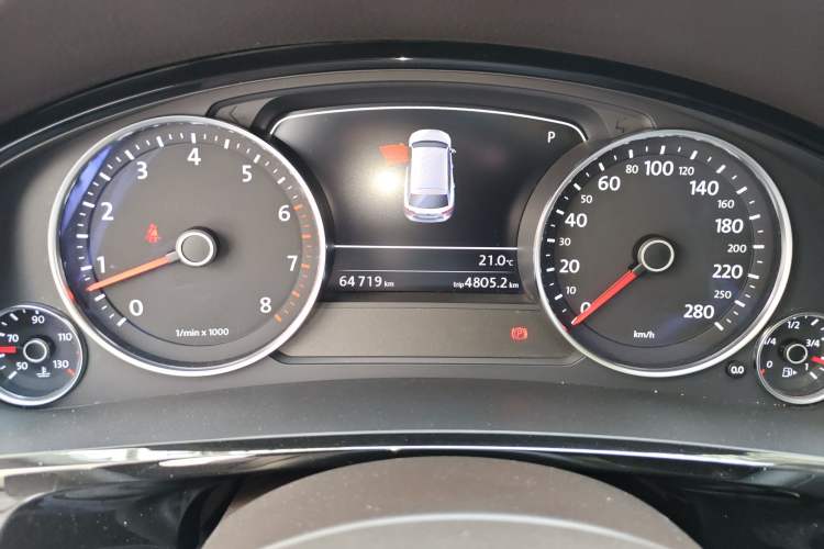 Used Volkswagen Touareg 2017 3.0 TSI Touareg Model Instrument Cluster