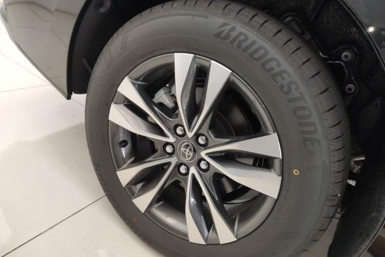 Used Toyota Granvia 2024 2.5L Hybrid Prestige PLUS Four-Wheel Drive Version
