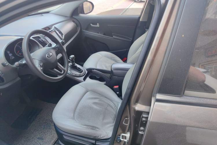 Used Kia Sportage R 2015 2.0L Automatic Two-Wheel Drive GL
