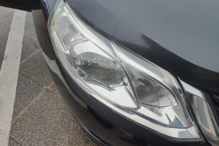 Used Baojun 630 2013 1.5L manual Entry-level trim
