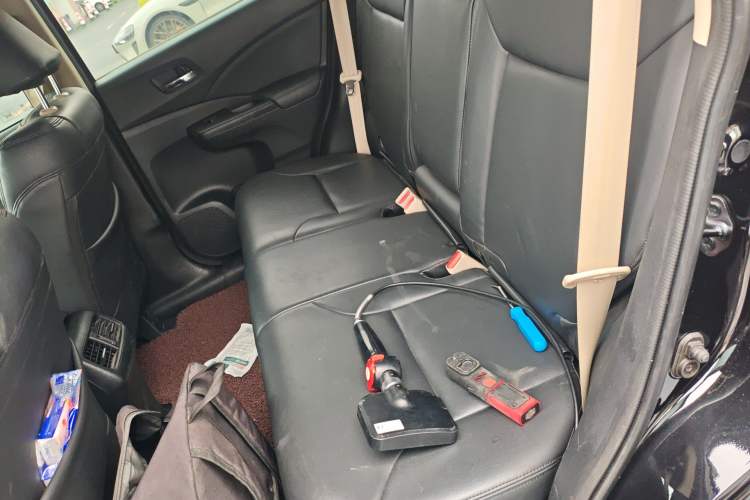 Used Honda CR-V 2016 2.0L Two-Wheel Drive Classic Edition Left Rear Seat