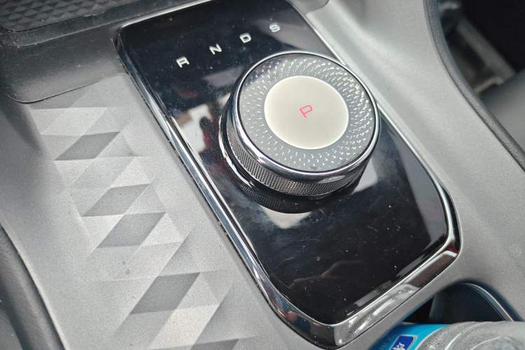 Used Wuling Xingyun 2023 2.0L DHT Flagship Edition