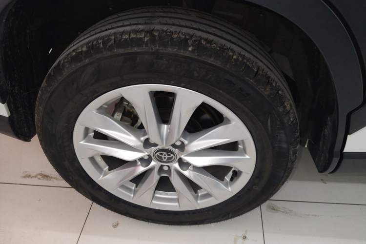 Used Toyota Corolla Cross 2023 2.0L Pioneer Edition
