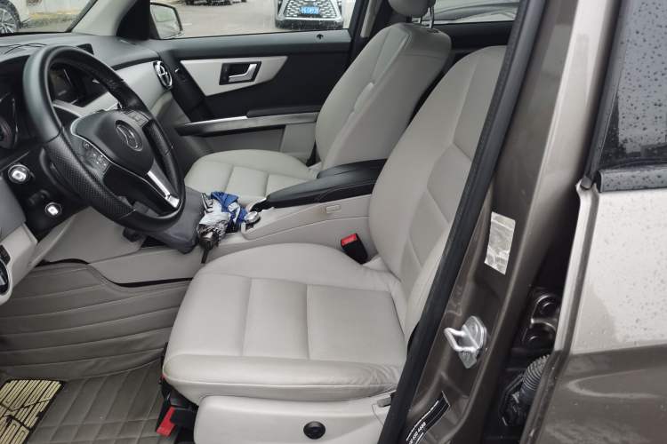 Used Mercedes-Benz GLK-Class 2013 GLK 300 4MATIC Dynamic Edition Left Front Seat