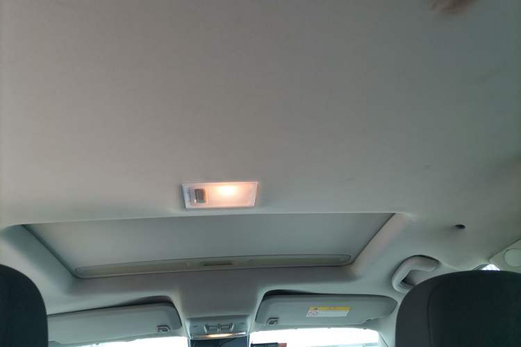 Used Buick Encore 2015 1.4T Automatic Two-Wheel Drive Urban Elite Version