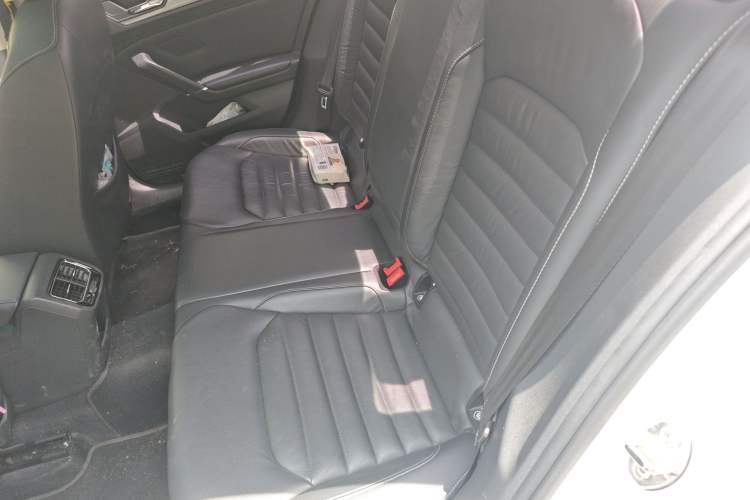 Used Volkswagen Lamando 2015 280TSI DSG Comfort Edition
