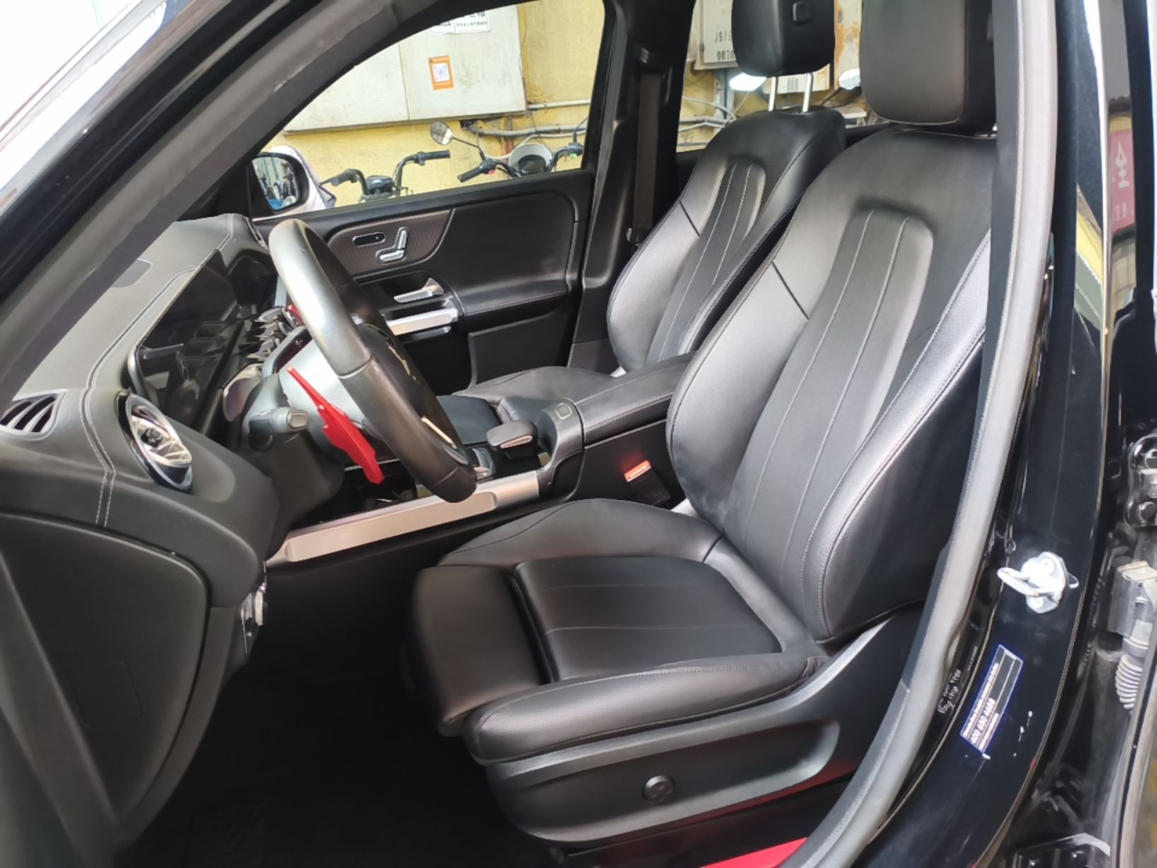Interior delantero