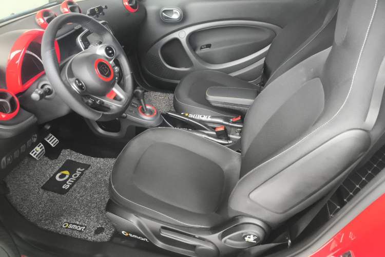 Used smart fortwo 2018 1.0L 52kW Hardtop Passion Edition China V Standard
