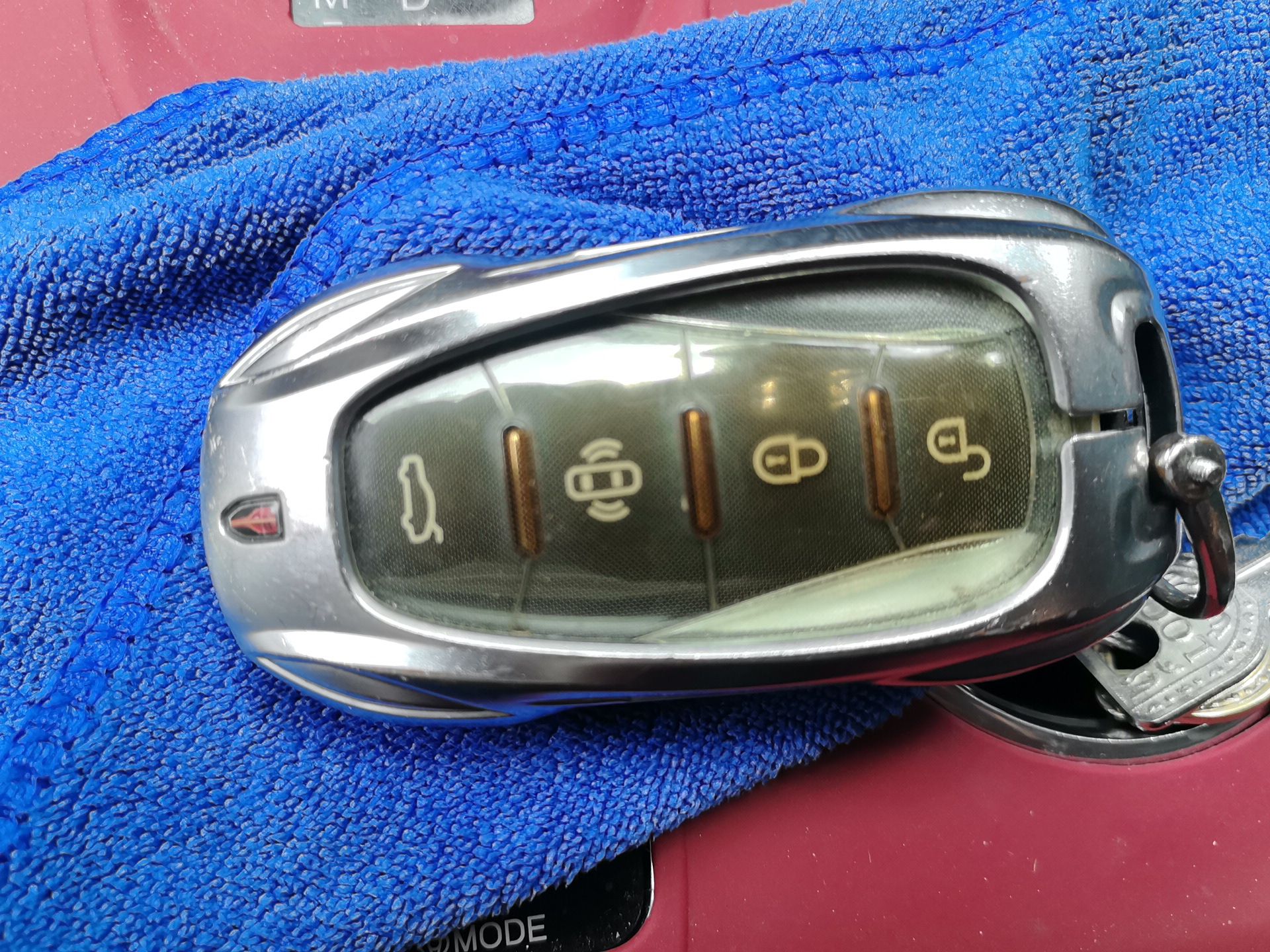 Hongqi HS3 2023 2.0T Two-Wheel Drive Available Version — снимка 20