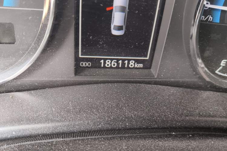 Used Toyota Levin 2017 Revised Dual-Engine 1.8H GS E-CVT Elite Sunroof Version China V Standard