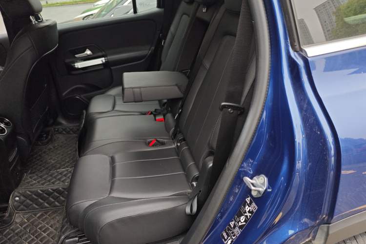 Used Mercedes-Benz GLB 2023 Refreshed GLB 200 Dynamic Edition Left Rear Seat