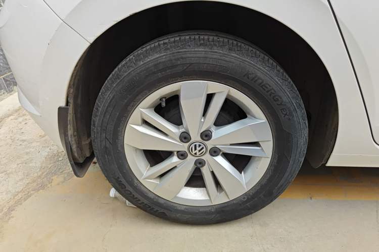 Used Volkswagen Polo 2019 Plus 1.5L Automatic Panoramic Enjoyment Edition Exterior 5