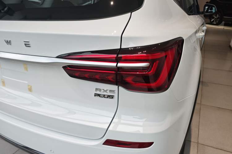 Used Roewe RX5 2023 PLUS 330TGI Automatic Trendsetting Smart Edition