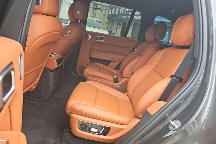 Used Li Auto L8 2024 Ultra Model
