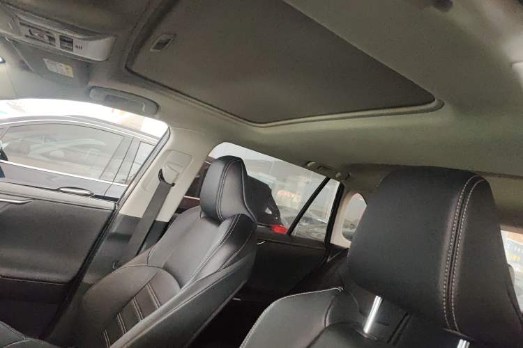 Used Toyota Wildlander 2021 Dual-Engine 2.5L E-CVT Two-Wheel Drive Luxury Edition
