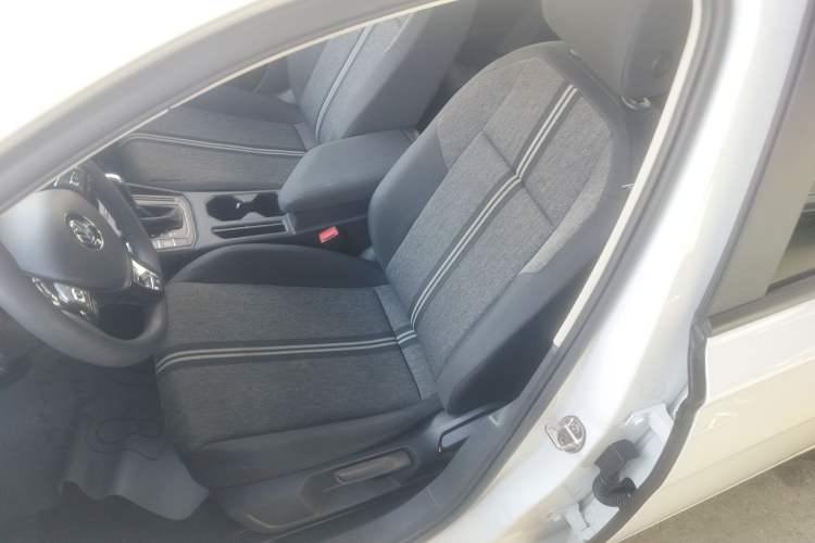 Used Volkswagen Lavida 2019 1.5L Automatic Fashion Edition China VI Left Front Seat