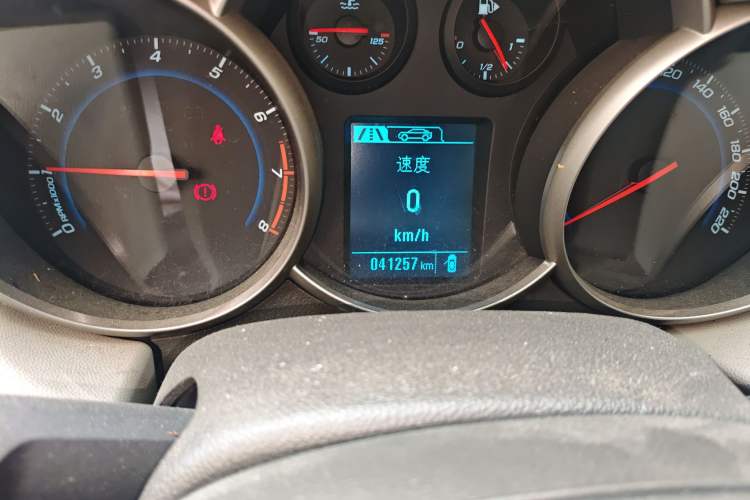 Used Chevrolet Cruze 2015 1.5L Classic SL MT
