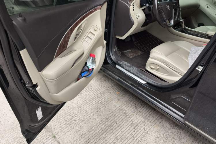 Used Buick LaCrosse 2013 2.4L SIDI Leading Comfort Version