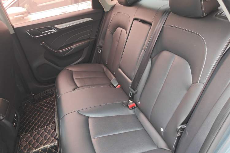 Used Roewe i6 2017 20T Automatic Internet Smart Edition Left Rear Seat