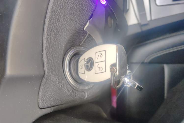 Used Mercedes-Benz E-Class 2011 E 260 CGI Coupe