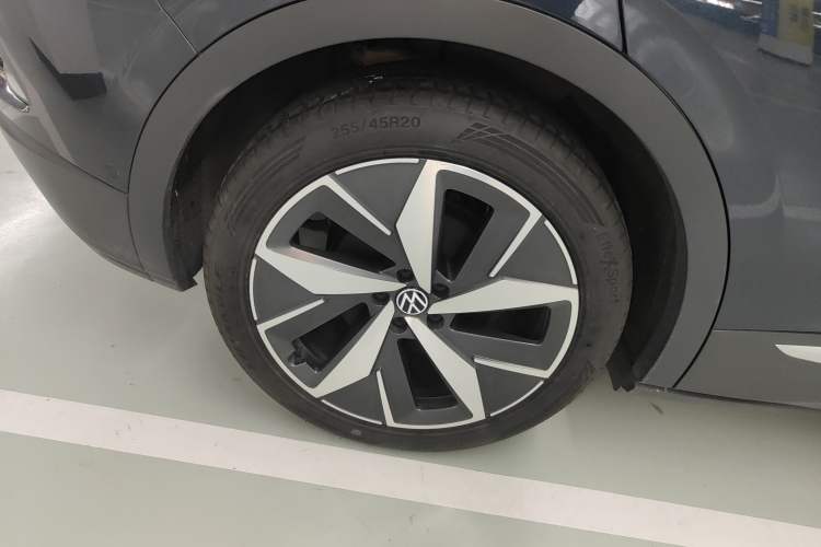 Used Volkswagen ID.4 CROZZ 2022 Long-Range Lite PRO Edition Right Rear Wheel Hub