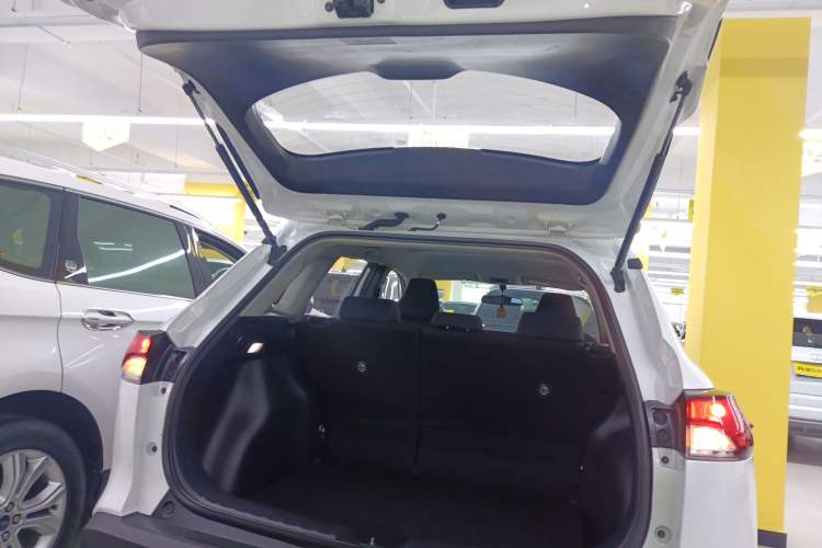 Used Toyota FRONTLANDER 2023 2.0L CVT Elite Edition Trunk