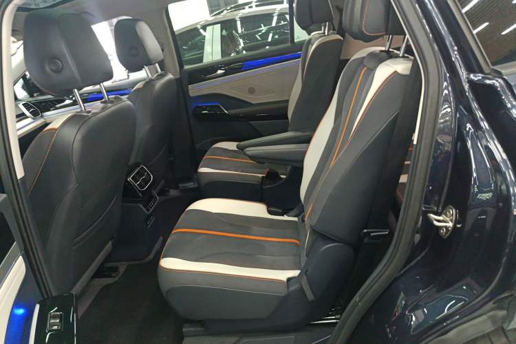 Used Volkswagen ID.6 CROZZ 2022 Long-Range PRO Edition