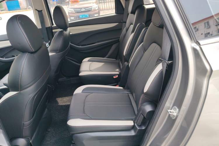 Used Baojun 360 2019 Revised Version 1.5L Manual Elite China VI Left Rear Seat