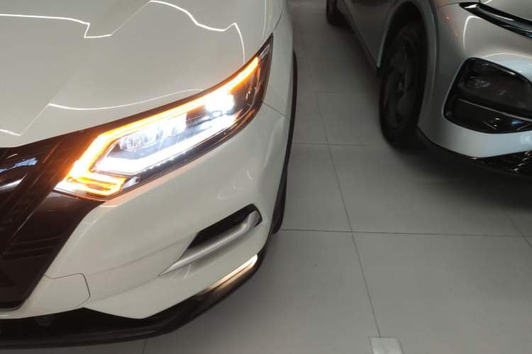 Used Nissan Qashqai 2022 2.0L CVT XV Prem·Night Edition Left Front Headlight