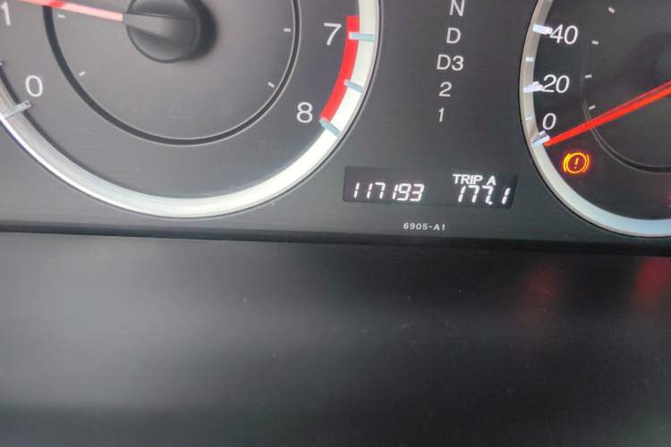Used Honda Accord 2010 2.0L EX
