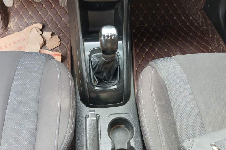 Used Baojun 310 2016 1.2L manual Comfort trim level
