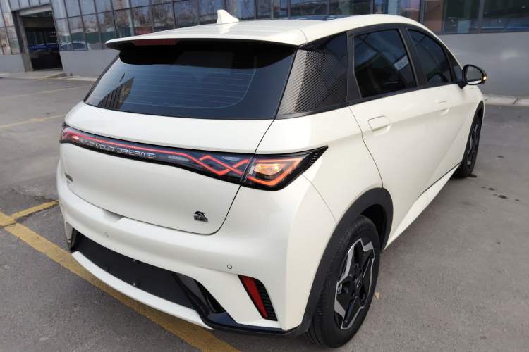 Used BYD Dolphin 2021 405 km Fashion Edition
