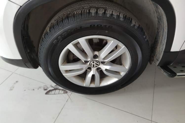 Used Volkswagen Tiguan L 2016 300TSI Automatic Two-Wheel Drive Trend Edition
