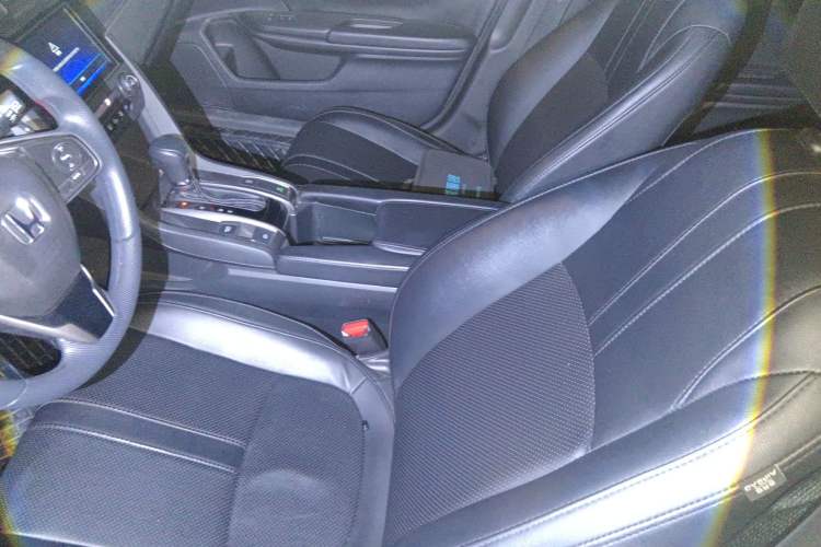 Used Honda Civic 2021 HATCHBACK 220TURBO CVT Trendy Cool Edition Left Front Seat
