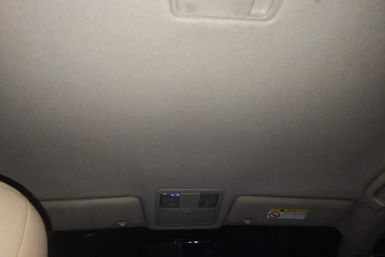 Used Nissan Sylphy 2012 Classic 1.6XE Manual Comfort Edition Headliner