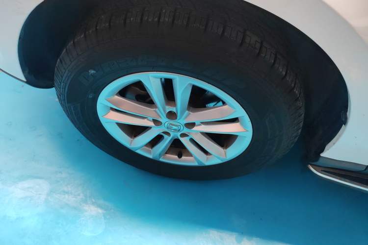 Used Zotye T600 2016 1.5T Manual Luxury Model Left Front Wheel Hub