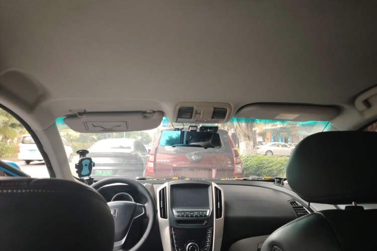 Used Luxgen U6 SUV 2015 1.8T Enhanced Charm Edition
