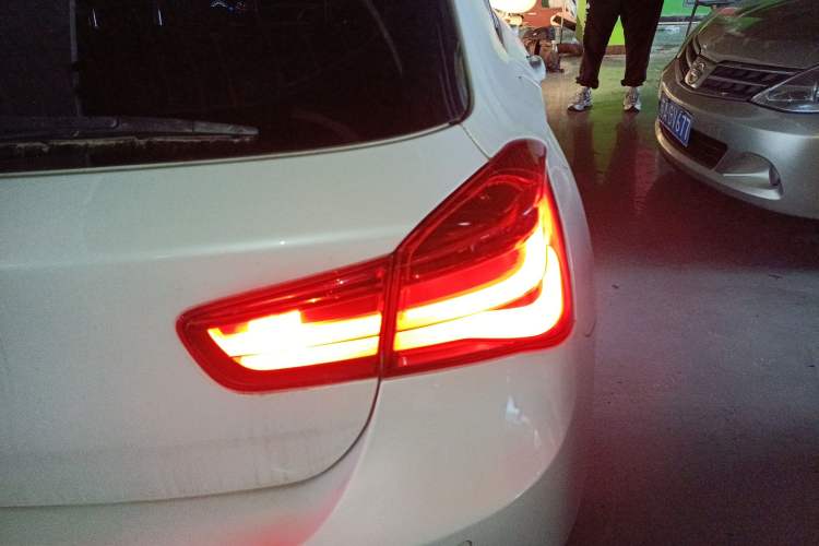 Used BMW 1 Series 2018 118i Leading Model Exterior 3