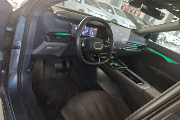 Used Lynk & Co 07 2024 EM-P 126 Long-Range Ultra