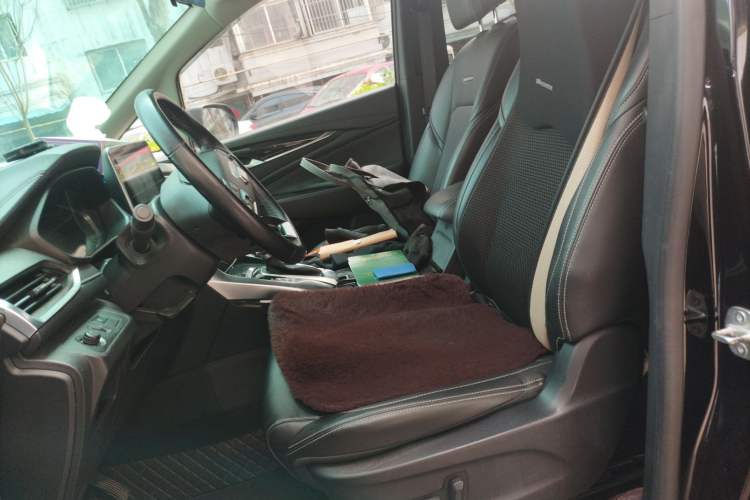 Used SAIC MAXUS G50 2020 1.5T Automatic Luxury Edition Left Front Seat