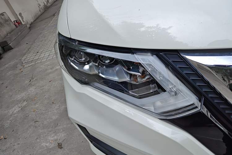 Used Nissan X-Trail 2021 2.0L CVT 2WD XL Premium Commemorative Edition Right Front Headlight