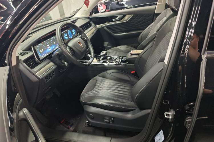 Used Hongqi HS5 2022 Revised Version 2.0T Smart Connect Flagship Edition
