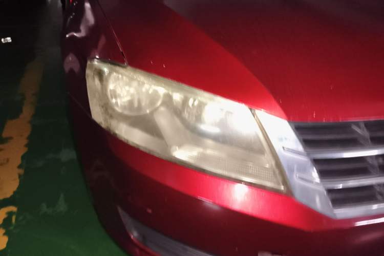 Used Volkswagen Gran Lavida 2013 1.6L Automatic Fashion Model
