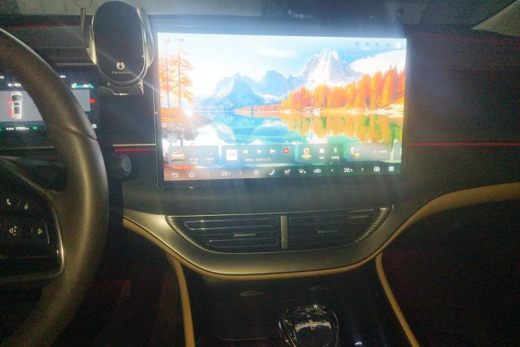 Used Denza D9 2024 DM-i 980 Four-Wheel Drive Prestige Model
