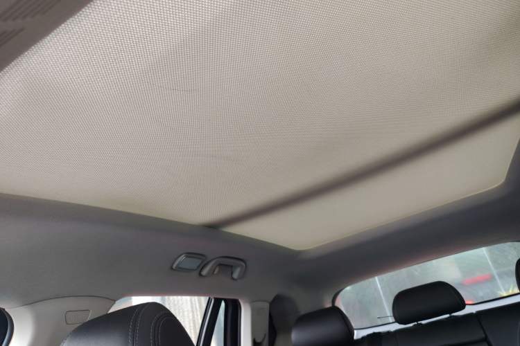 Used Hanteng X7 2016 2.0T DCT Yu Ma Edition Headliner