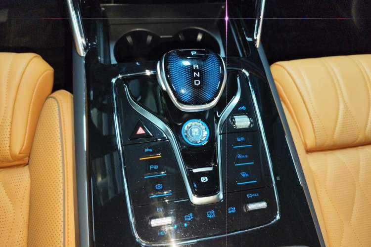 Used BYD Tang New Energy 2022 DM-p 215KM Four-Wheel Drive Flagship Model