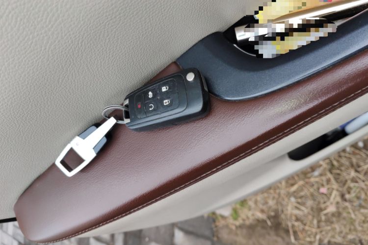 Used Buick GL8 2017 25S Luxury Version China V Standard Vehicle Key