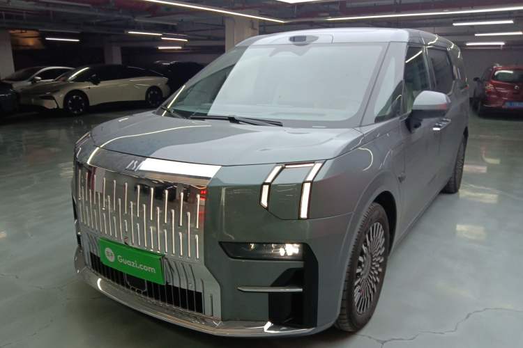 Used Zeekr 009 2024 7-Seater Walk-Through Version Four-Wheel Drive 108 kWh