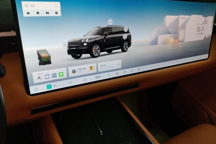 Used Lynk & Co 900 2025 1.5T Ultra
