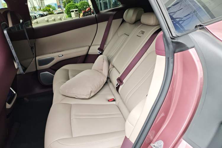 Used Xiaomi Auto YU7 2025 Ultra-Long Range High-Performance All-Wheel-Drive Max Edition